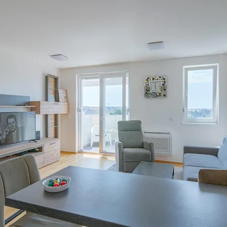 Апартаменти Vista *